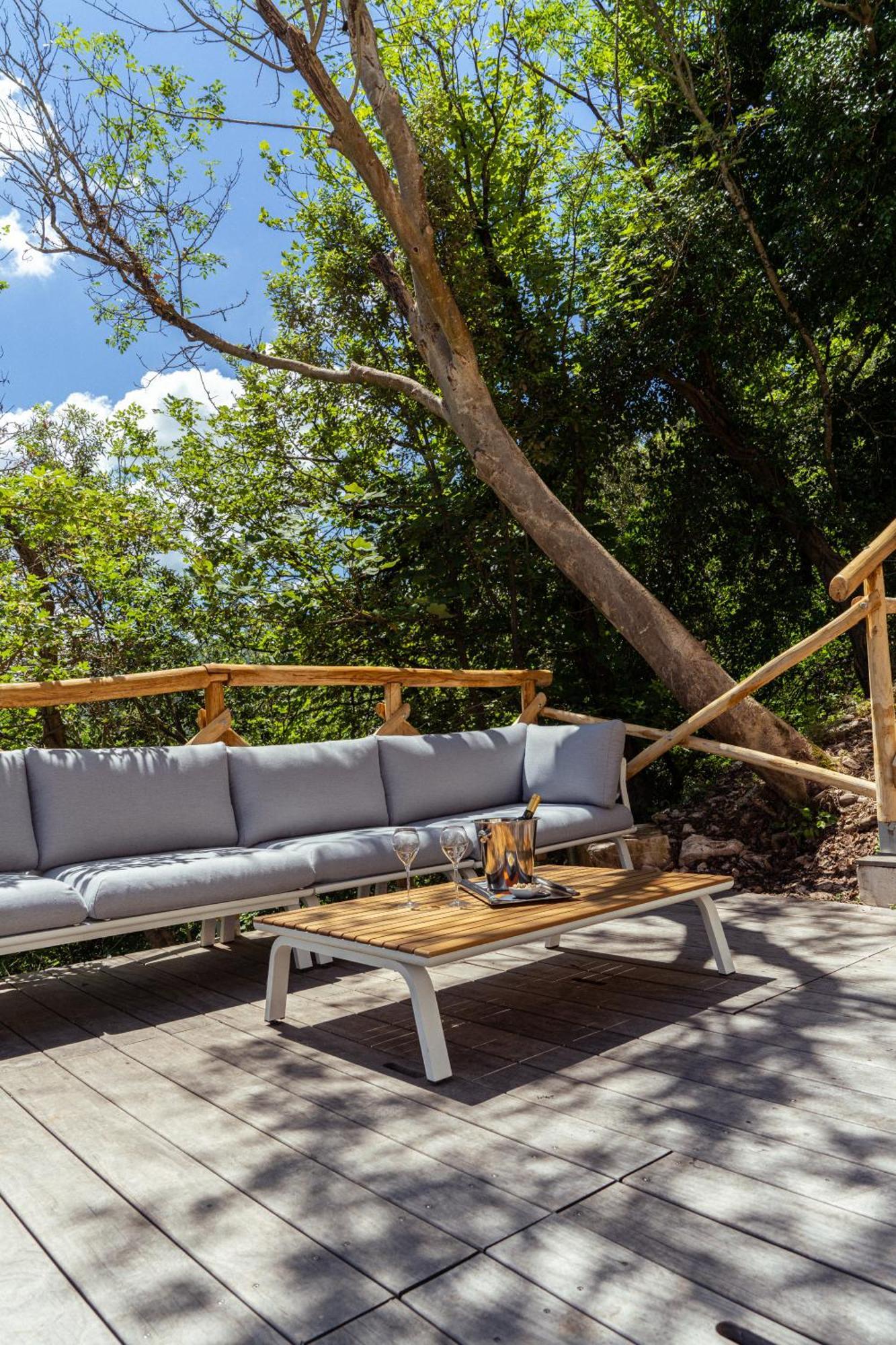La Forestale Luxury Ecolodge Piano Terra- Appt アックアラーニャ エクステリア 写真